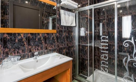 Hostal Aznaitin