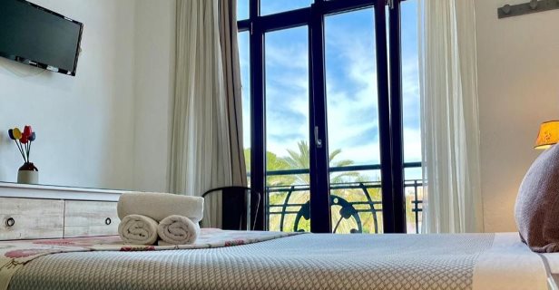 Hostal Balcón Al Mar