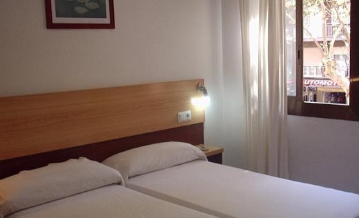 Hostal Ballestero