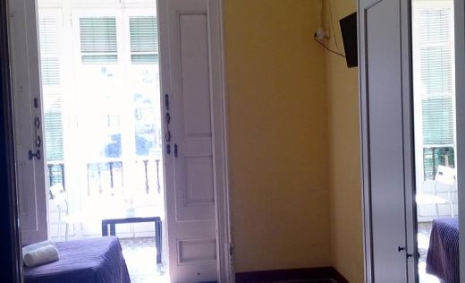 Hostal Balmes Centro