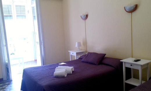 Hostal Balmes Centro