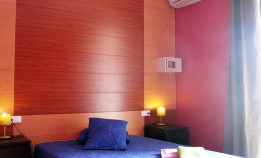 Hostal Barcelona Rooms