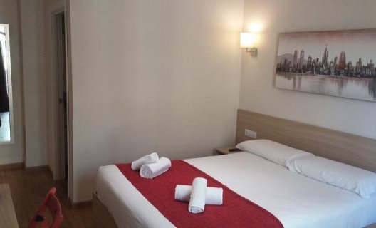 Hostal Barcelona Travel