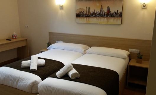 Hostal Barcelona Travel
