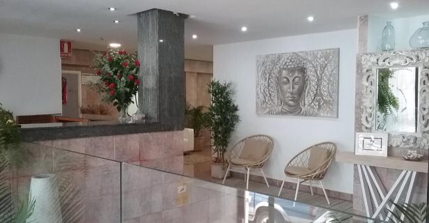 Hostal Cardona