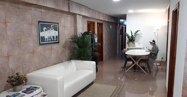 Hostal Cardona