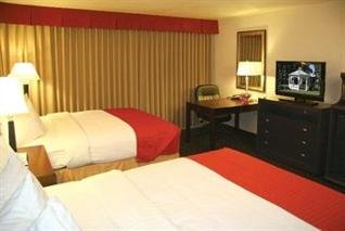 Hostal Carlsbad-by The Sea Resort