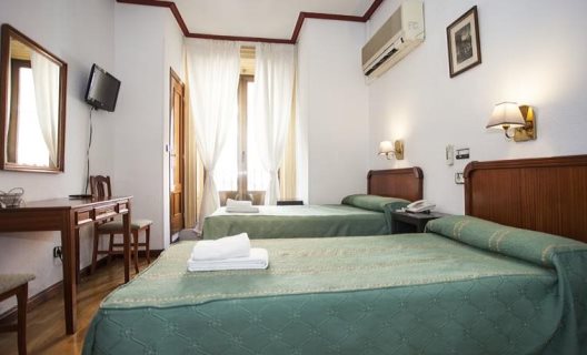 Hostal Carrera