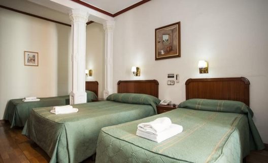Hostal Carrera