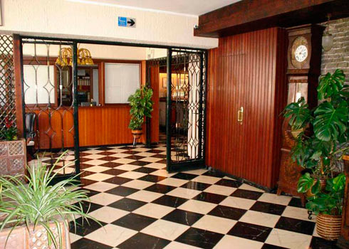 Hostal Cas Bombu