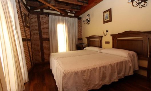 Hostal Casa De Cisneros