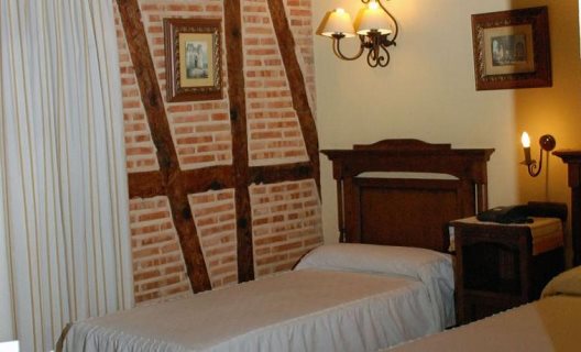 Hostal Casa De Cisneros