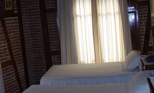 Hostal Casa De Cisneros