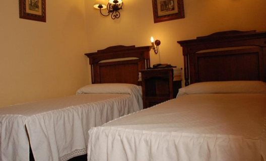 Hostal Casa De Cisneros