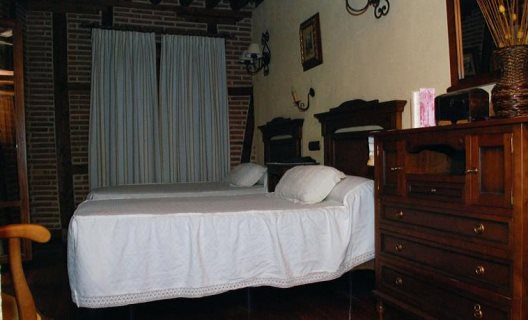 Hostal Casa De Cisneros