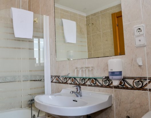 Hostal Cataluña