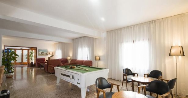 Hostal Cervantes