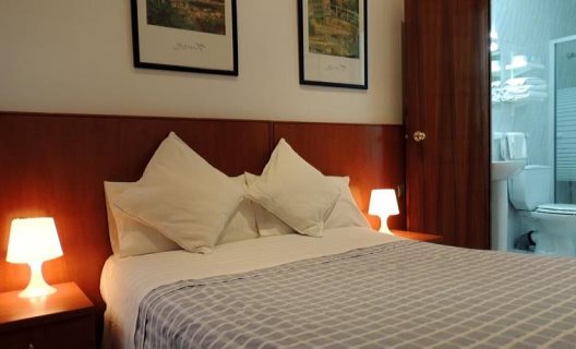 Hostal Cervantes