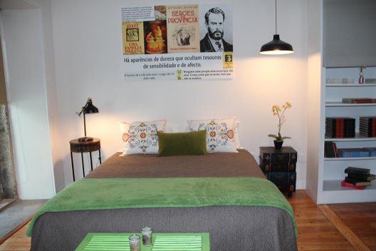 Hostal Charm Garden Almada