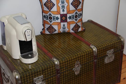 Hostal Charm Garden Almada