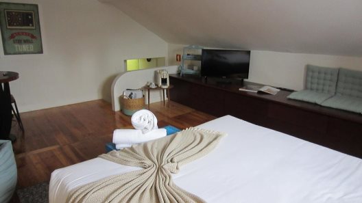 Hostal Charm Garden Almada