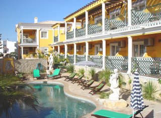 Hostal Dom Manuel I Charming Residence Adults Only