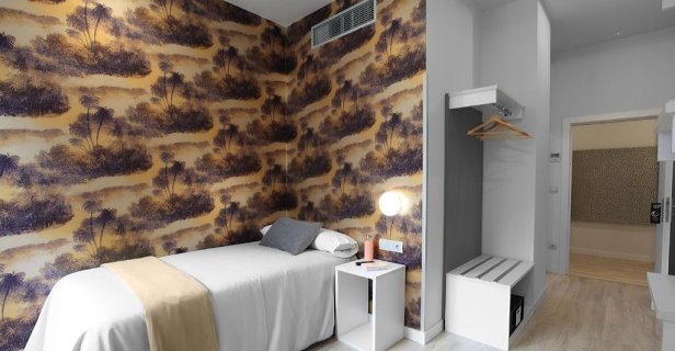 Hostal Eibarrooms Auto Checkin