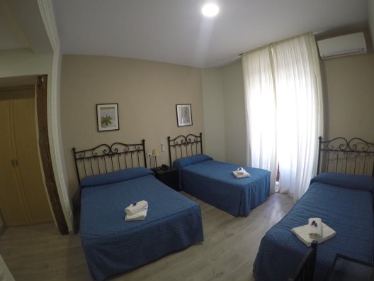 Hostal El Pilar