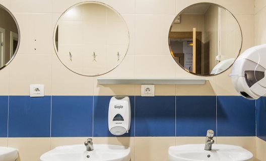 Hostal Equity Point Centric
