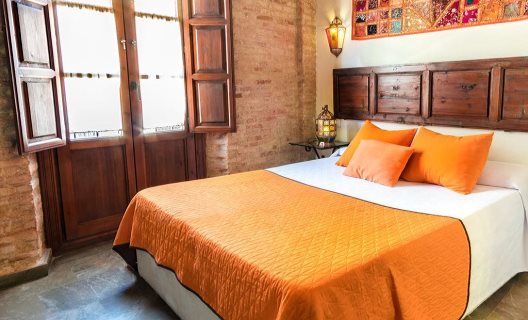 Hostal Equity Point Girona