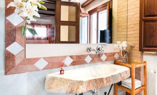 Hostal Equity Point Girona