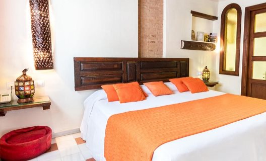 Hostal Equity Point Girona