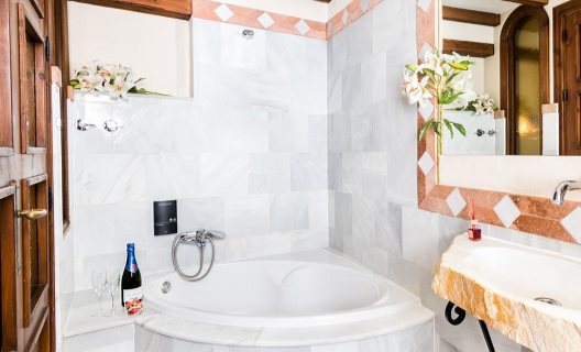 Hostal Equity Point Girona