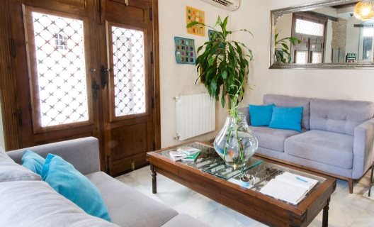 Hostal Equity Point Girona