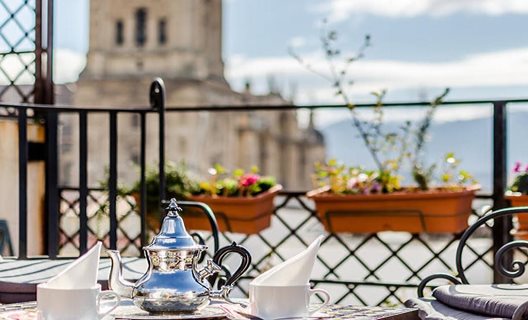 Hostal Equity Point Girona