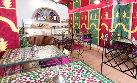 Hostal Equity Point Girona