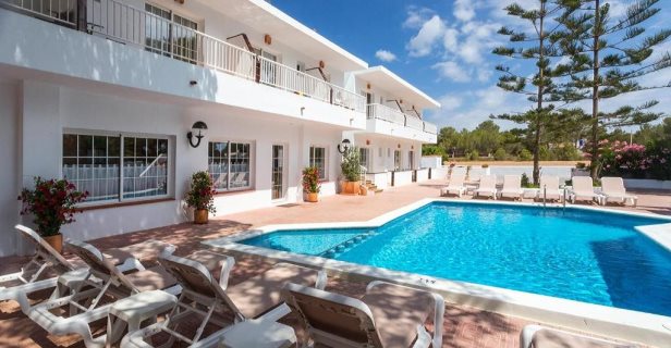 Hostal Es Pi Formentera