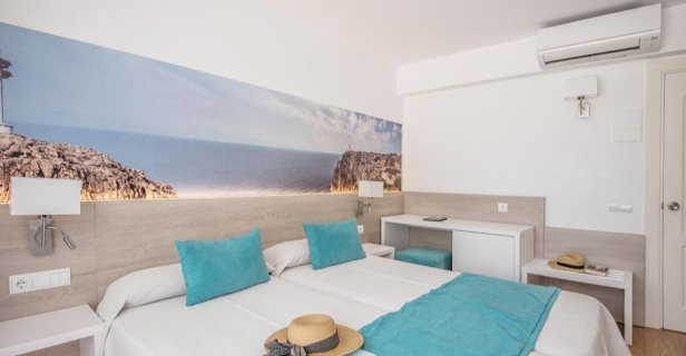 Hostal Es Pi Formentera