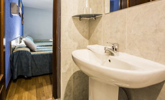 Hostal Escala Luna