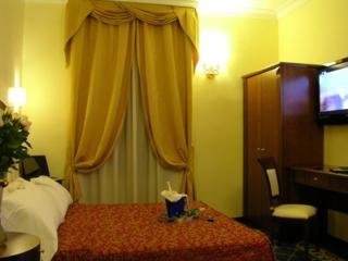 Hostal Esedra Inn