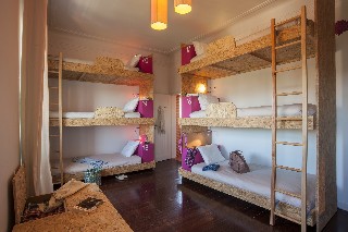 Hostal Estoril Beach House