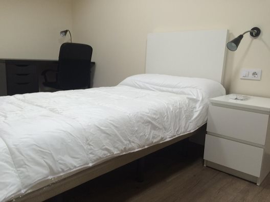 Hostal Europa House Village