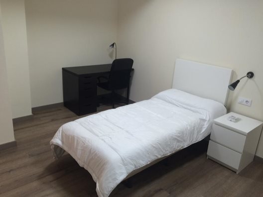 Hostal Europa House Village