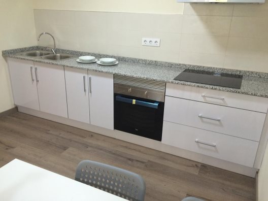 Hostal Europa House Village