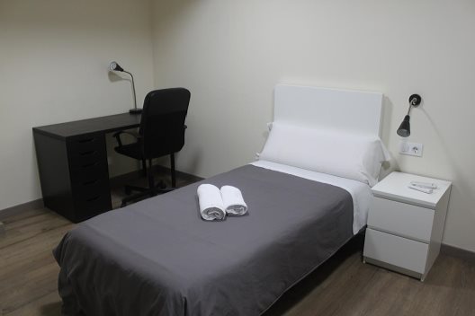 Hostal Europa House Village