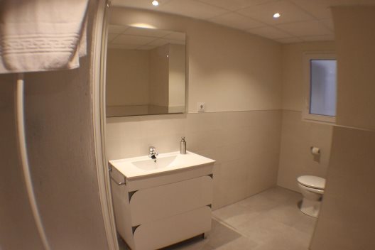 Hostal Europa House Village