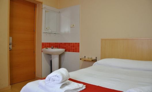 Hostal Falfes