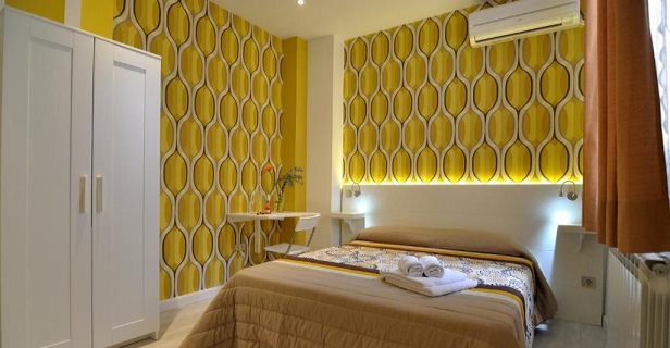 Hostal Far Home Plaza Mayor