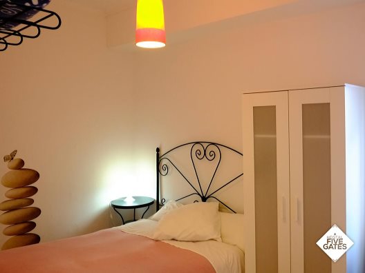 Hostal Five Gates