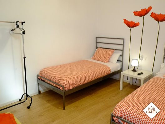 Hostal Five Gates